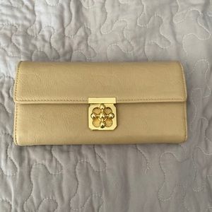 Charming Charlie’s purse NWOT